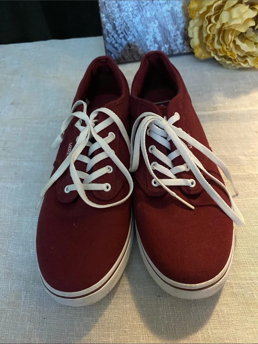 Vans Women’s SZ 9.5 Off The Wall Maroon Low-Top Canvas Sneakers
